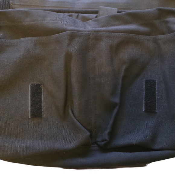 Dungeons & Dragons Messenger Bag...Pride 2021 - Picture 4 of 7